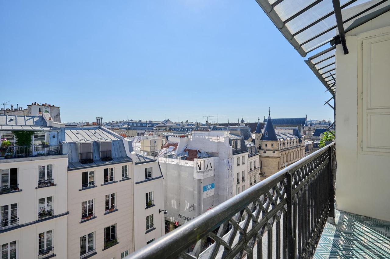 Apartment Center Of Paris With Terrace By Studio Prestige Exteriér fotografie